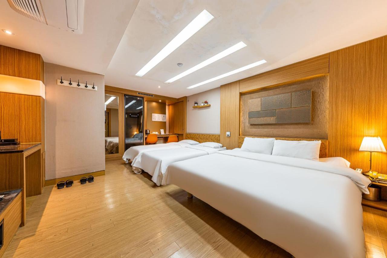 Friendly Dh Naissance Hotel By Mindrum Group Seul Exterior foto